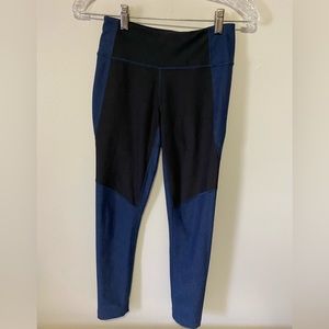 Outdoor Voices Women’s 3/4 Blue/Black Color Block Size XS